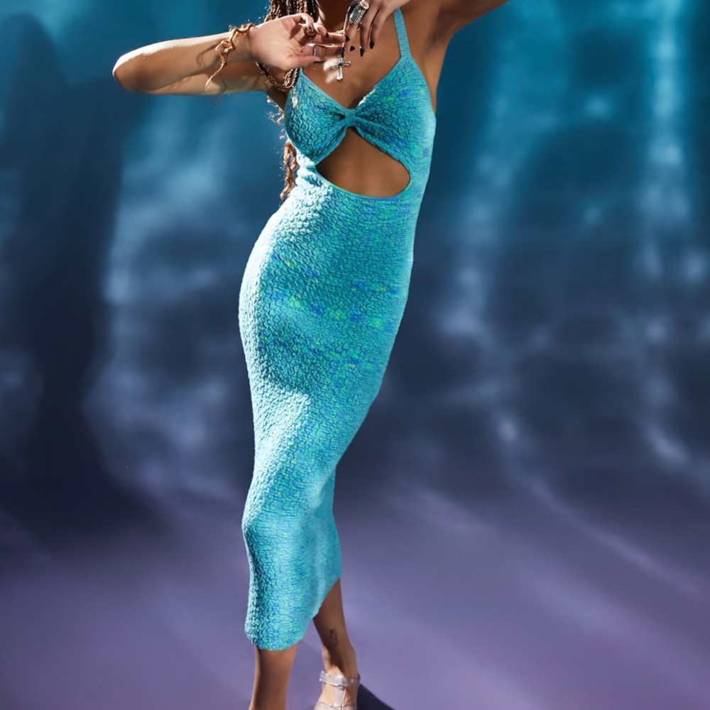 NWOT ASOS DESIGN Knit Maxi With Cutout Detail In Space Dye In Blue Size 2